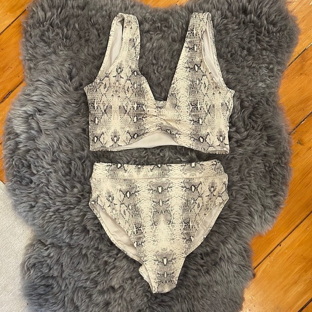 Montce swim